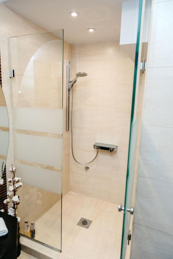 Rosewood Podgorica Apartment Luaran gambar